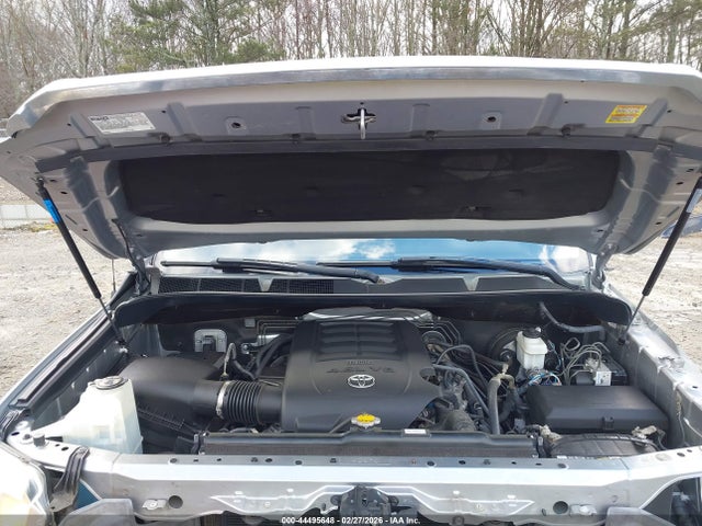 TOYOTA TUNDRA - 10