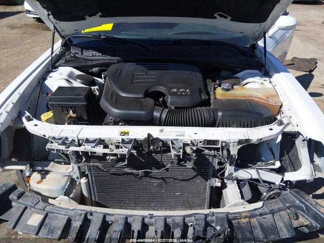 DODGE CHALLENGER SXT PLUS - 10