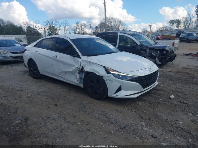 HYUNDAI ELANTRA SEL - 1