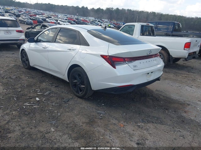 HYUNDAI ELANTRA SEL - 3