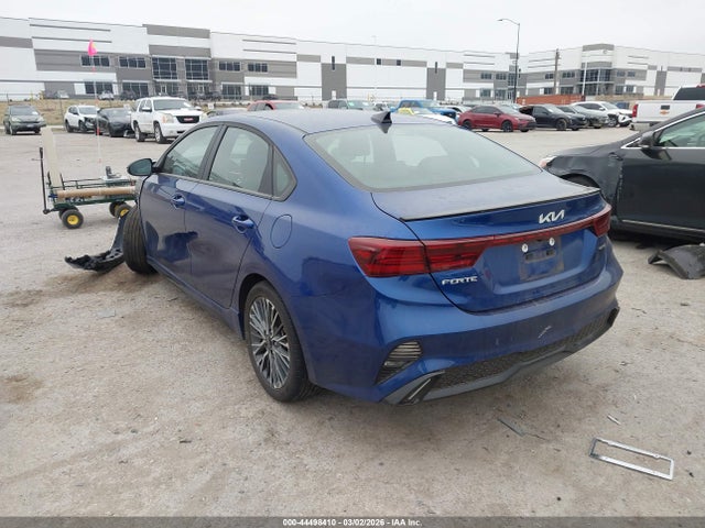 KIA FORTE GT-LINE - 3