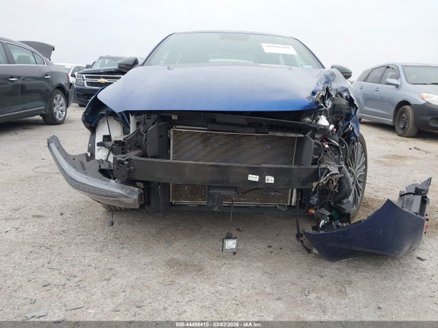 KIA FORTE GT-LINE - 6