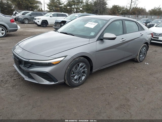 HYUNDAI ELANTRA SEL - 2