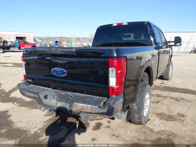 FORD F-250 XL - 4