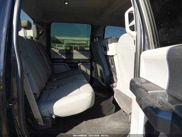 FORD F-250 XL - 8