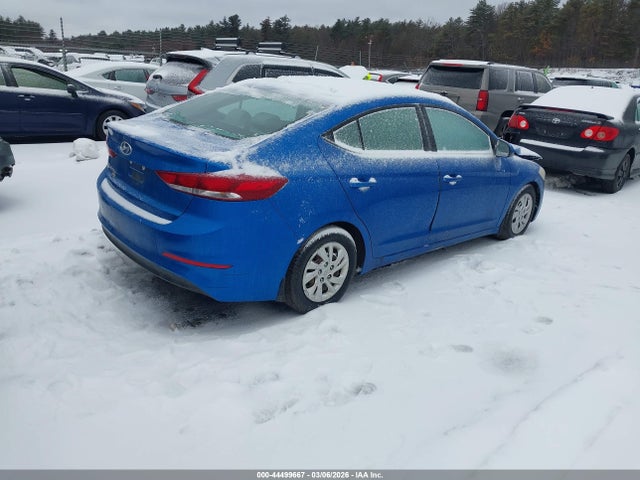 HYUNDAI ELANTRA SE - 4