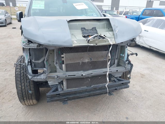 CHEVROLET COLORADO - 6