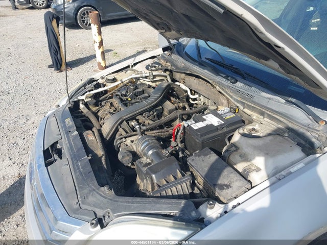 FORD FUSION SE - 10