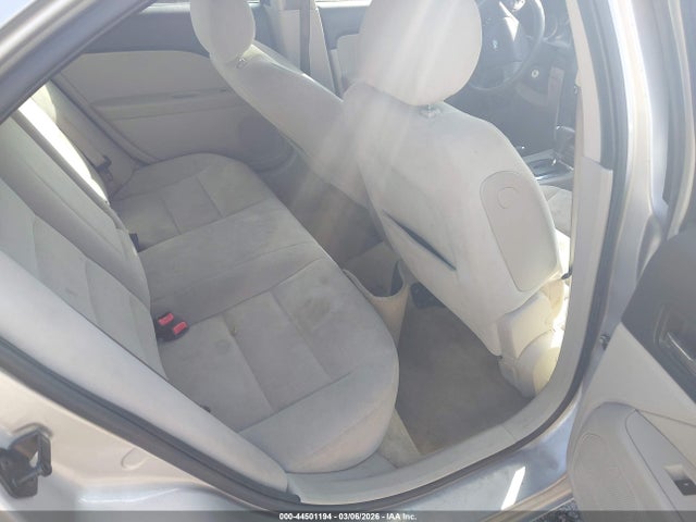 FORD FUSION SE - 8