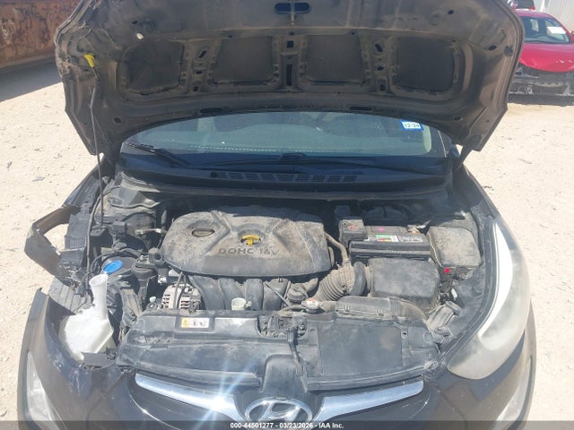 HYUNDAI ELANTRA VALUE EDITION - 10