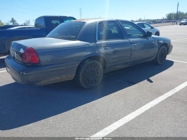 FORD CROWN VICTORIA POLICE - 4