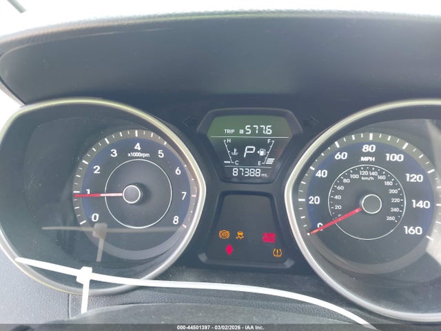 HYUNDAI ELANTRA LIMITED - 7