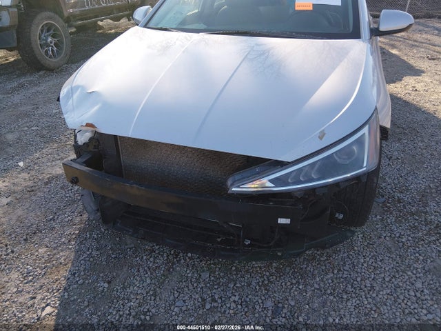 HYUNDAI ELANTRA SEL - 6