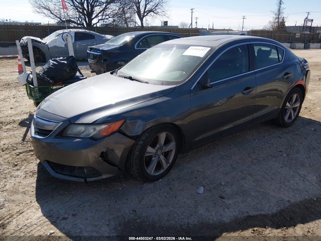 2013 Acura ILX 2.0L 照片 2