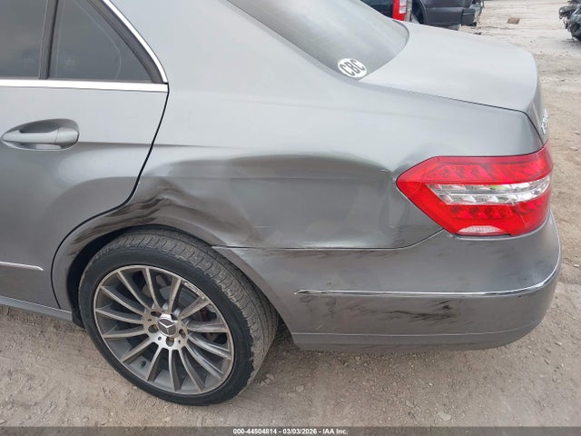 MERCEDES-BENZ E-CLASS - 6