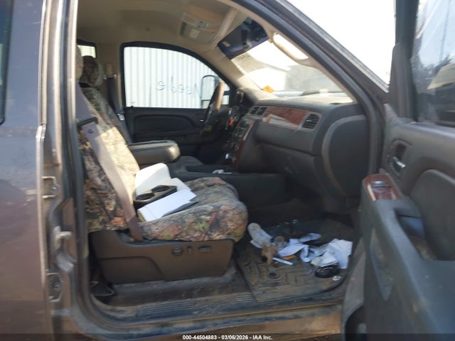 CHEVROLET SILVERADO - 5