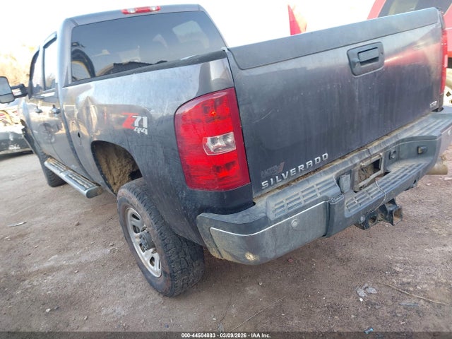 CHEVROLET SILVERADO - 3