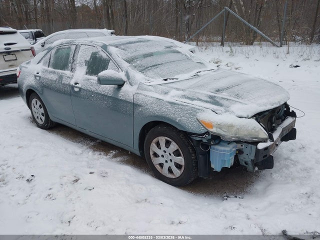 2011 TOYOTA CAMRY LE
