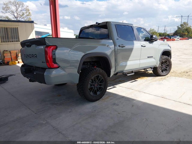 TOYOTA TUNDRA - 4
