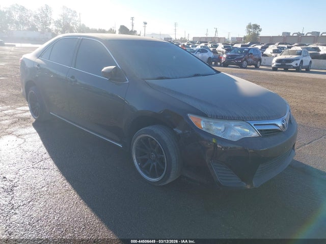 2014 TOYOTA CAMRY LE