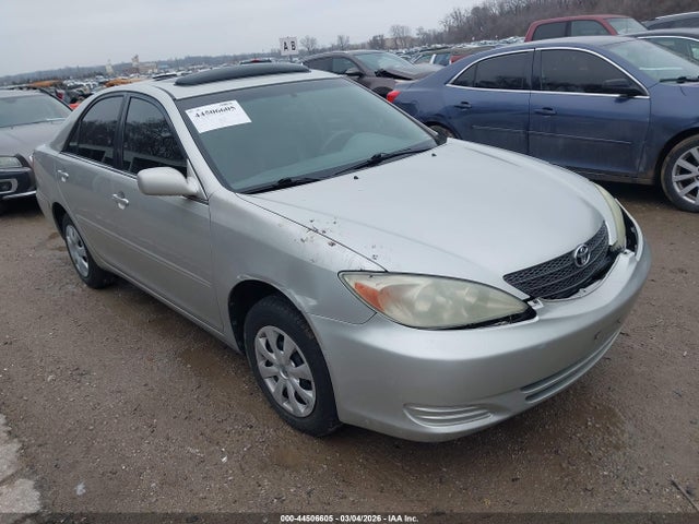 TOYOTA CAMRY - 1