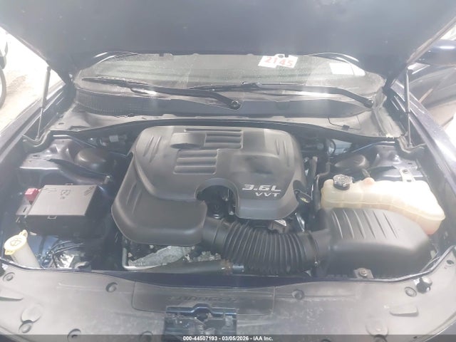 DODGE CHARGER SXT - 10