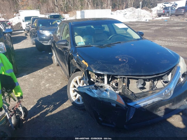 2012 TOYOTA CAMRY XLE