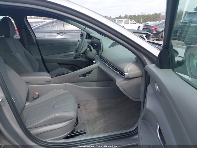 HYUNDAI ELANTRA SEL - 5