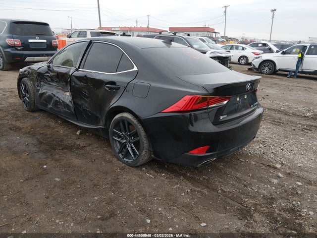 2019 Lexus IS 300 — фото 3