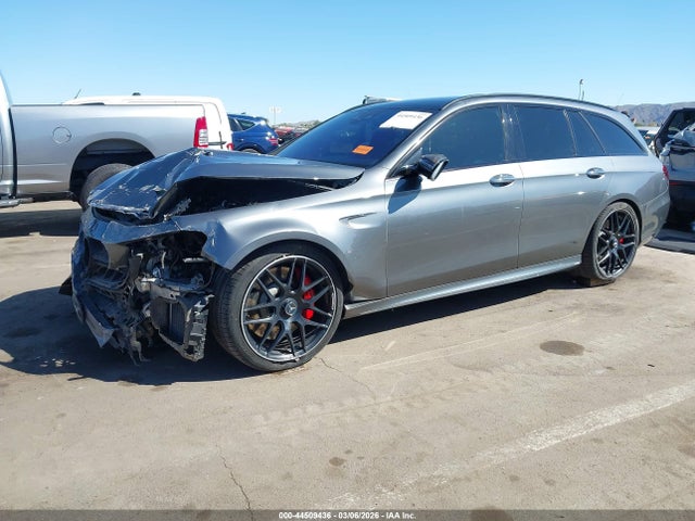 MERCEDES-BENZ E-CLASS - 2