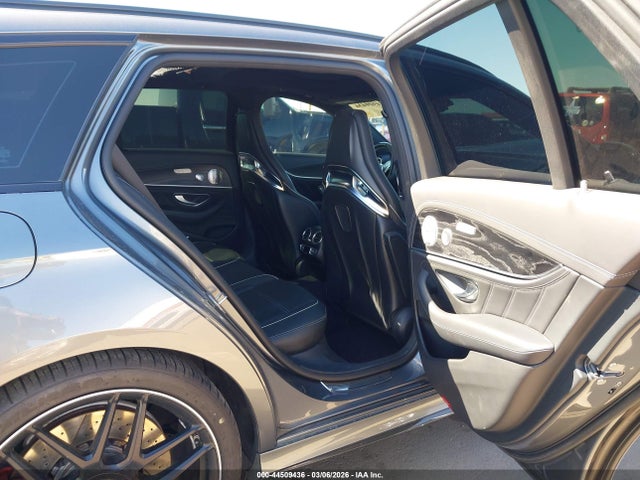 MERCEDES-BENZ E-CLASS - 8