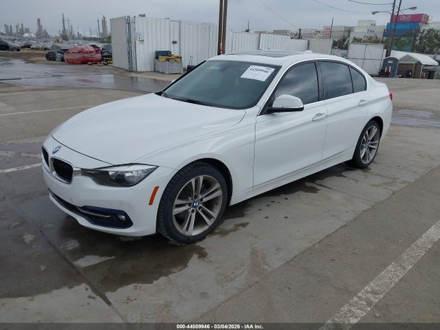 2017 BMW 330I 照片 2