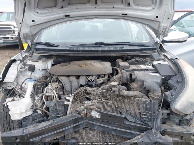 HYUNDAI ELANTRA LIMITED - 10