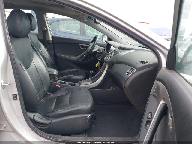 HYUNDAI ELANTRA LIMITED - 5