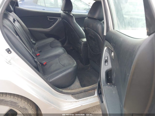 HYUNDAI ELANTRA LIMITED - 8