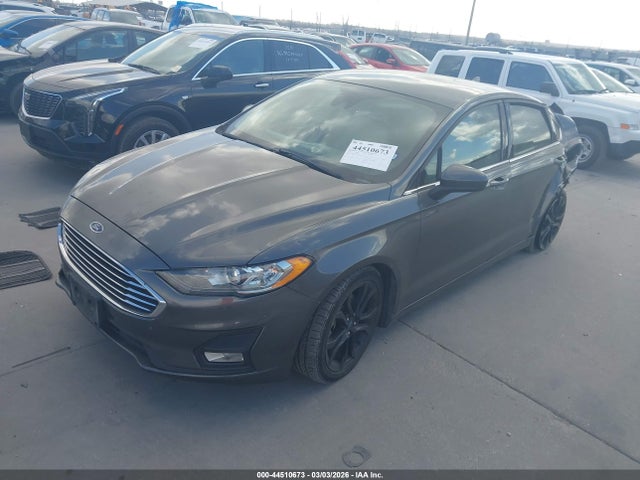 FORD FUSION SE - 2