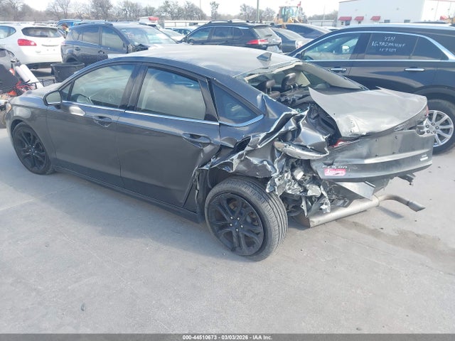 FORD FUSION SE - 3