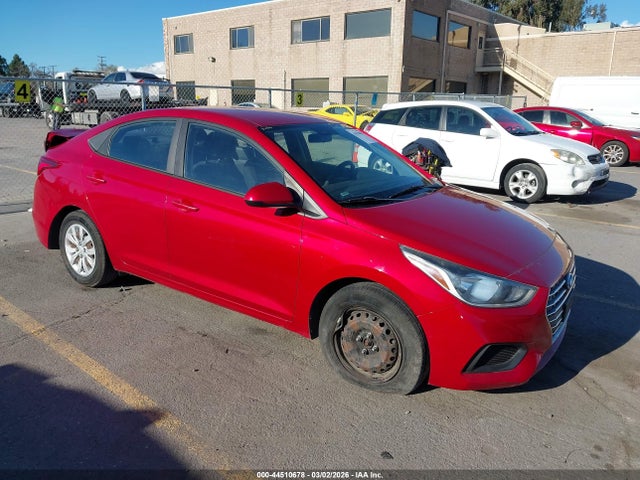 HYUNDAI ACCENT SE - 1