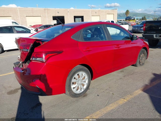 HYUNDAI ACCENT SE - 4