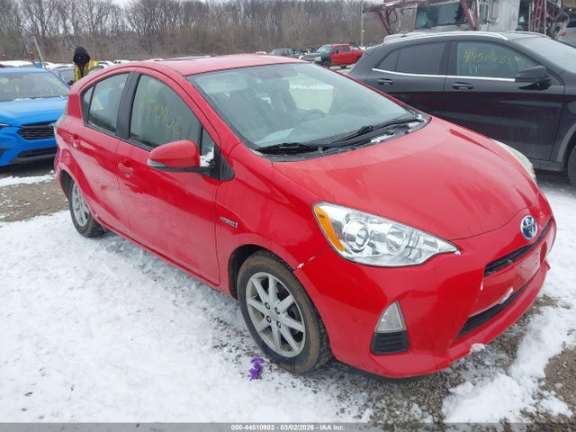 TOYOTA PRIUS C - 1