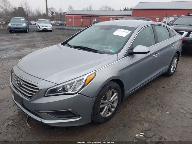 HYUNDAI SONATA SE - 2