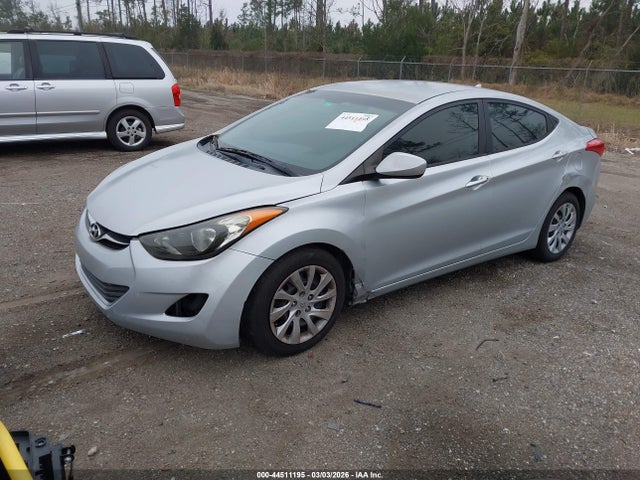 HYUNDAI ELANTRA GLS - 2