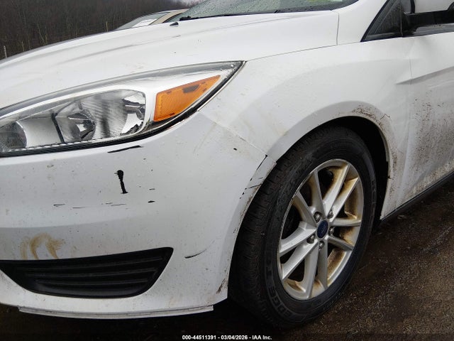 FORD FOCUS SE - 6
