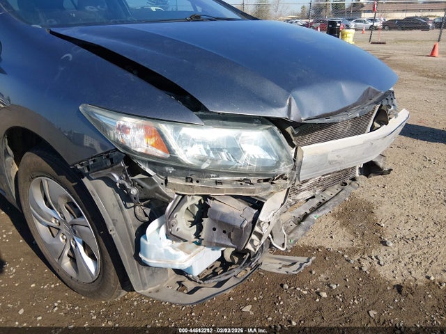 2015 Honda CIVIC LX — миниатюра 18