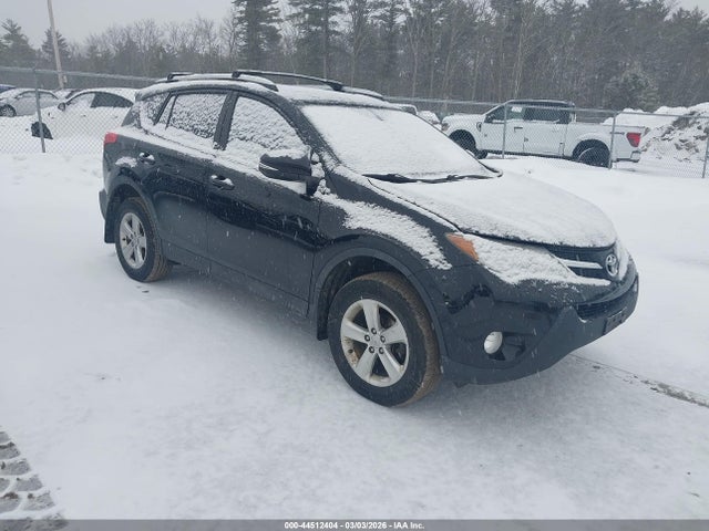 2014 TOYOTA RAV4 XLE