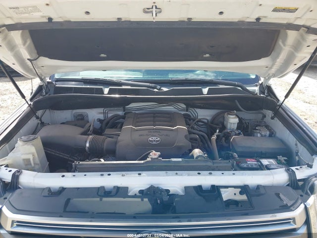 TOYOTA TUNDRA - 10