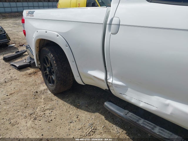TOYOTA TUNDRA - 6