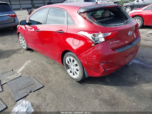 HYUNDAI ELANTRA GT - 3