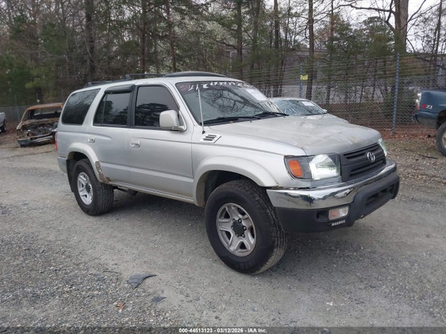 2001 TOYOTA 4RUNNER SR5