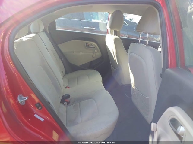 KIA RIO5 LX - 8